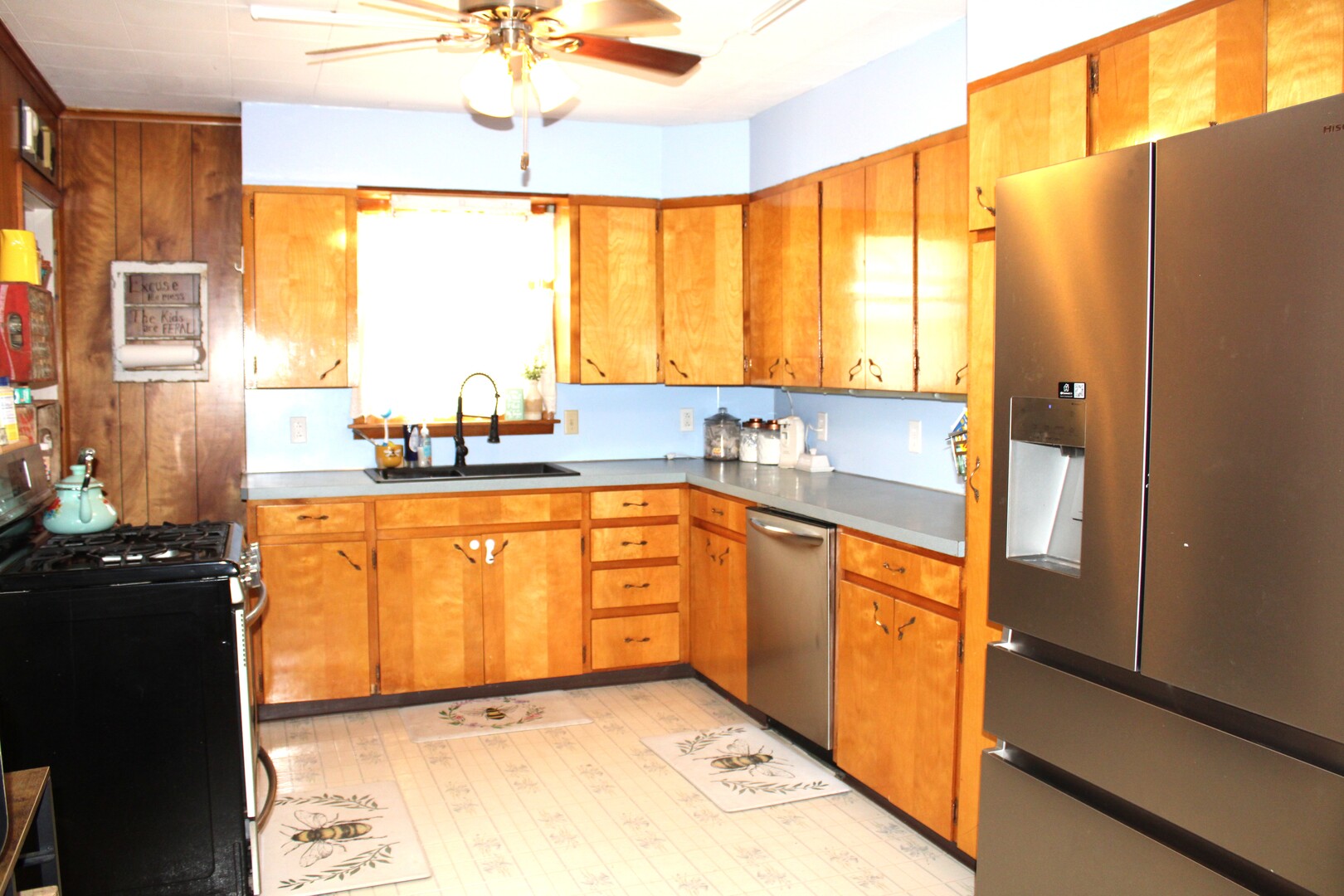 230 N Cherry Street Property Photo 21