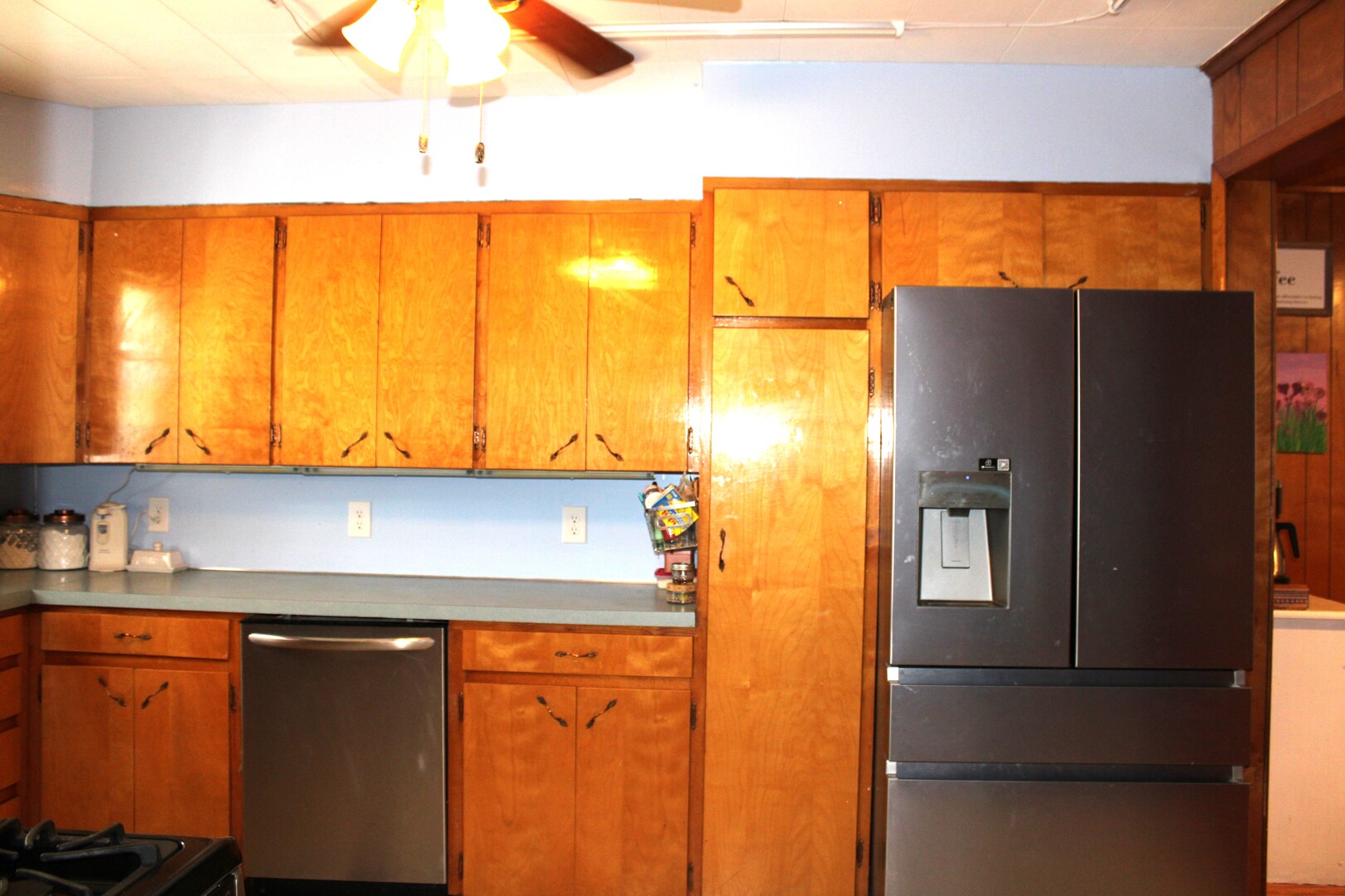 230 N Cherry Street Property Photo 22