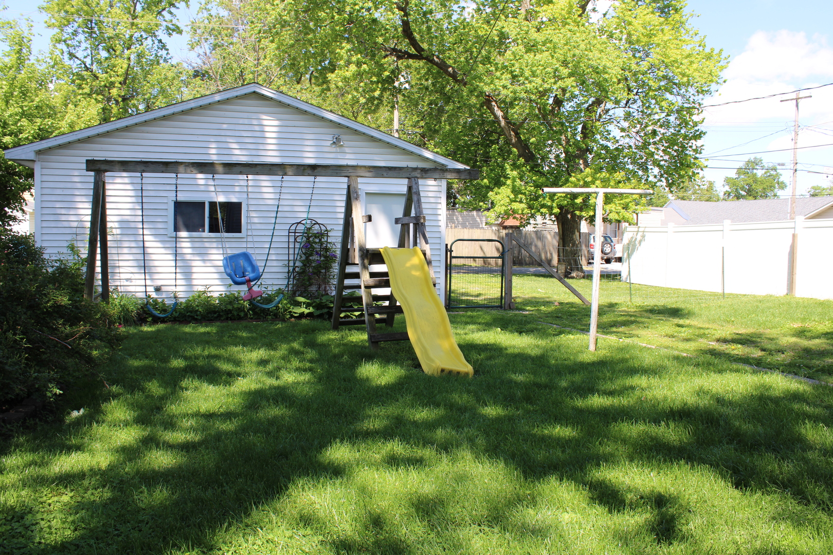 230 N Cherry Street Property Photo 49