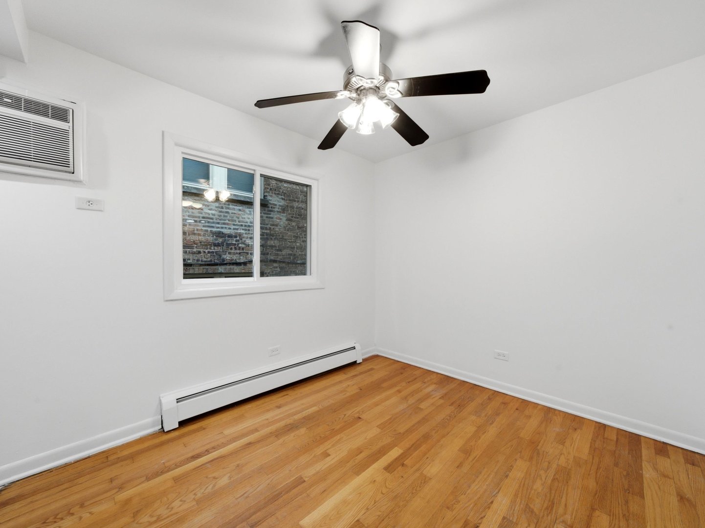 714 N Austin Boulevard 202 Property Photo 18