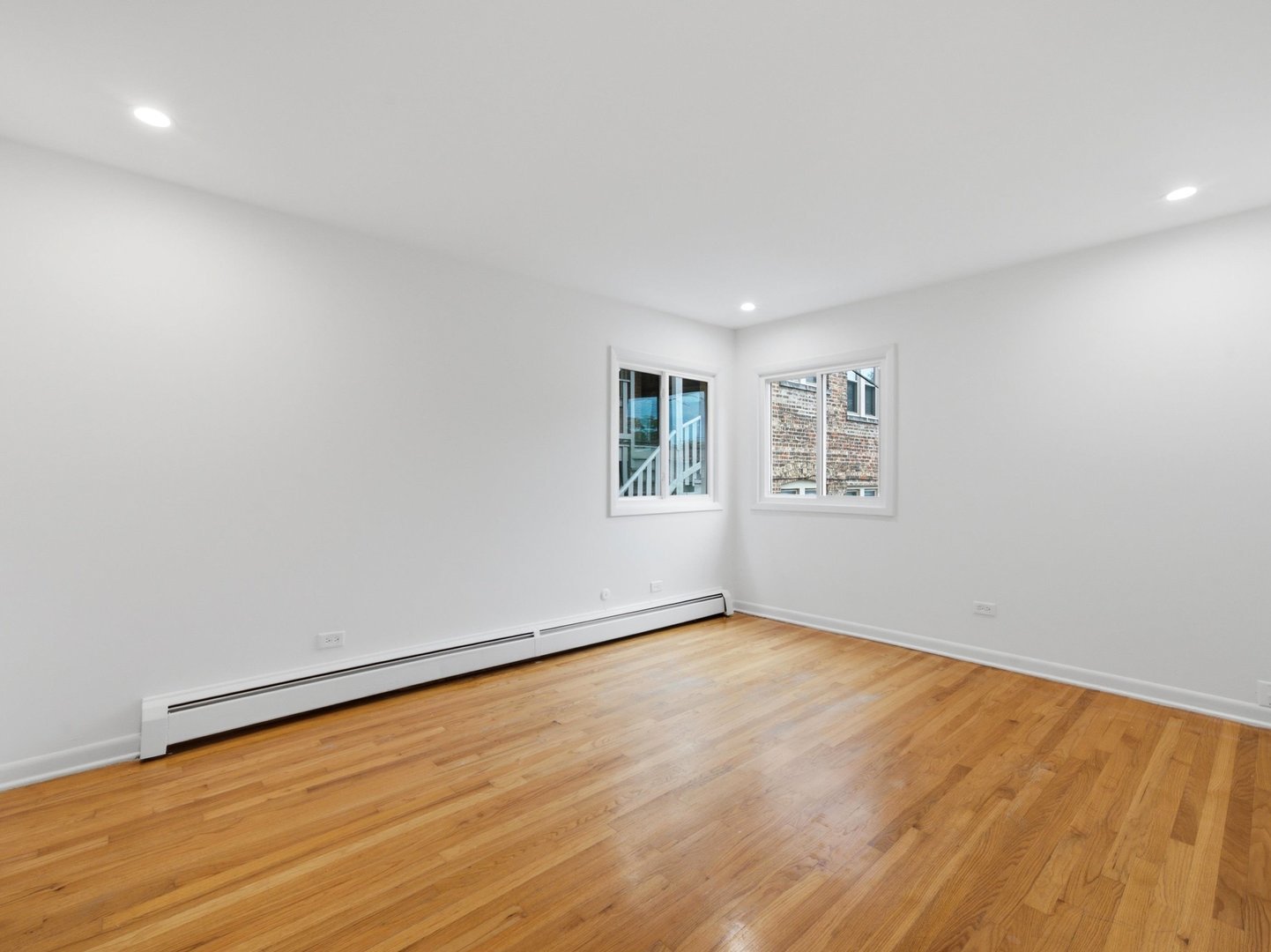 714 N Austin Boulevard 202 Property Photo 21