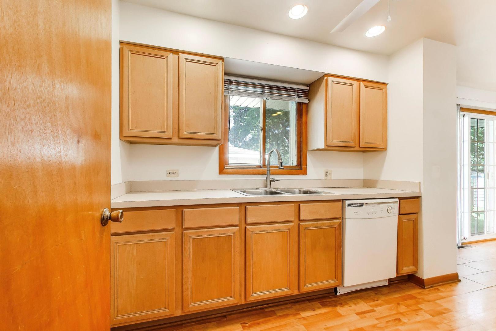249 Sunrise Avenue Property Photo 5