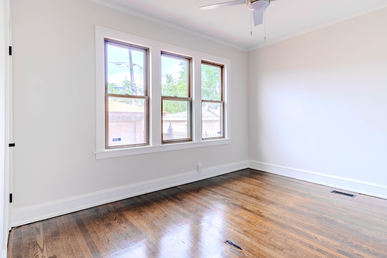 7928 S Winchester Avenue Property Photo 13