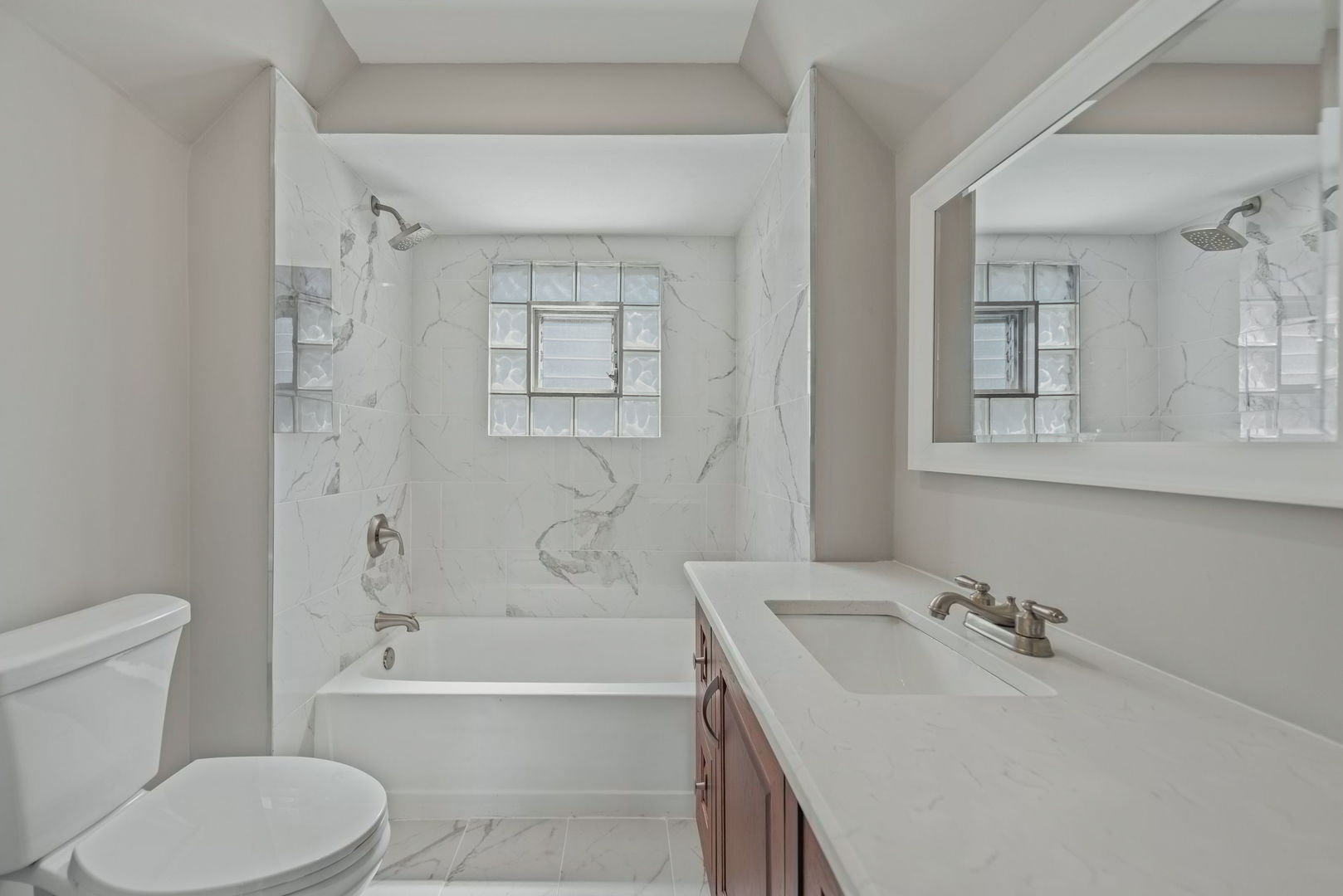 780 S Elm Avenue Property Photo 13