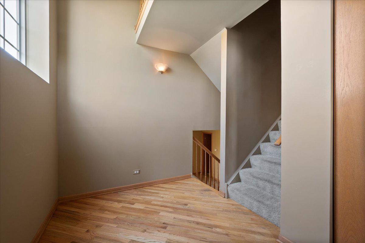 7951 Hedgewood Drive Property Photo 6