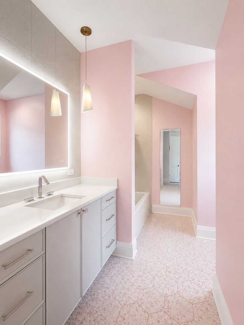 12702447 Property Photo 44