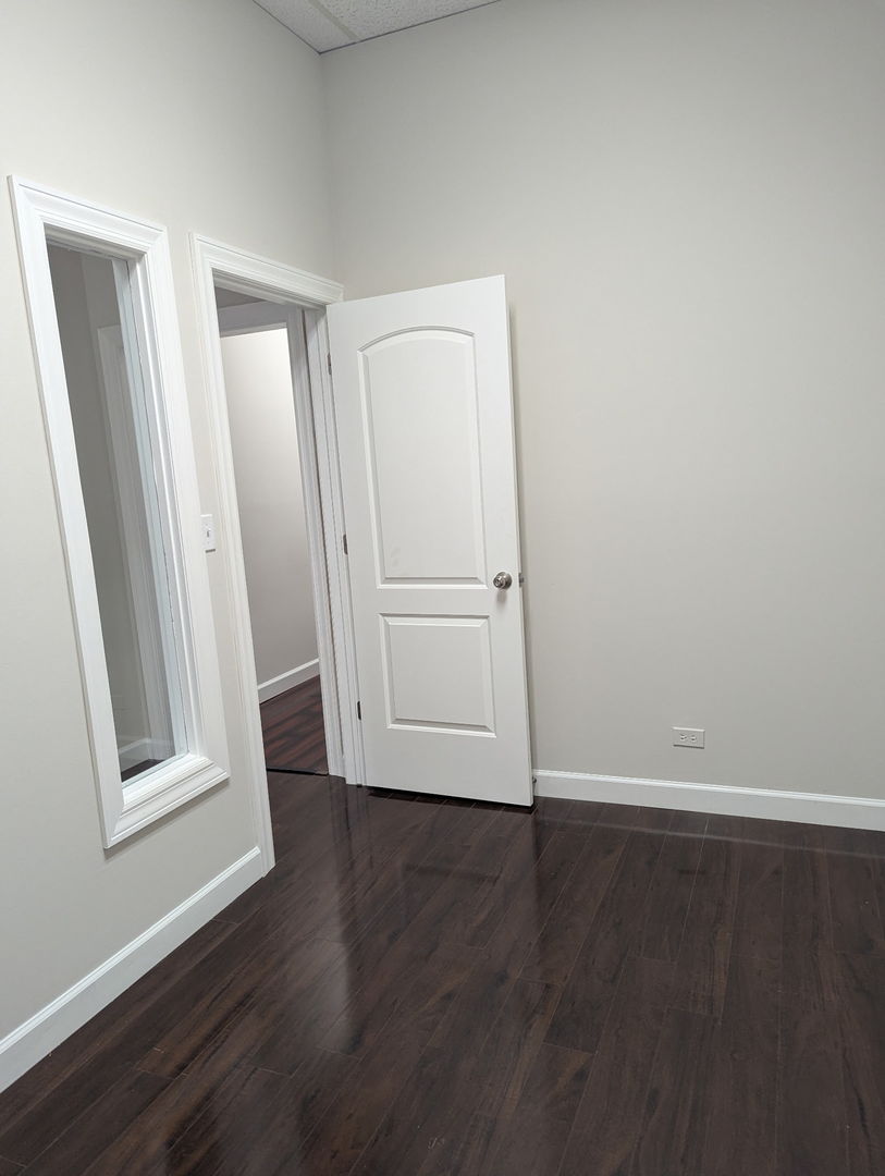 463 N Roselle Road Property Photo 10