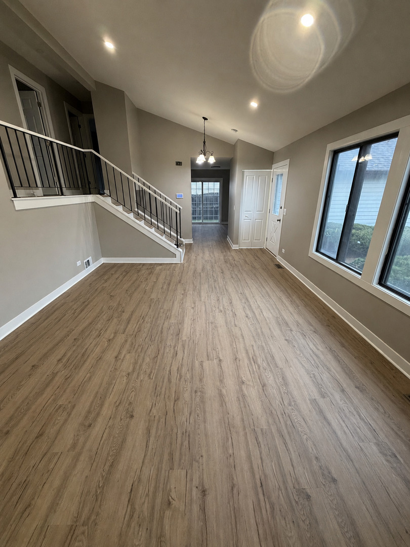 208 Albert Drive Property Photo 3