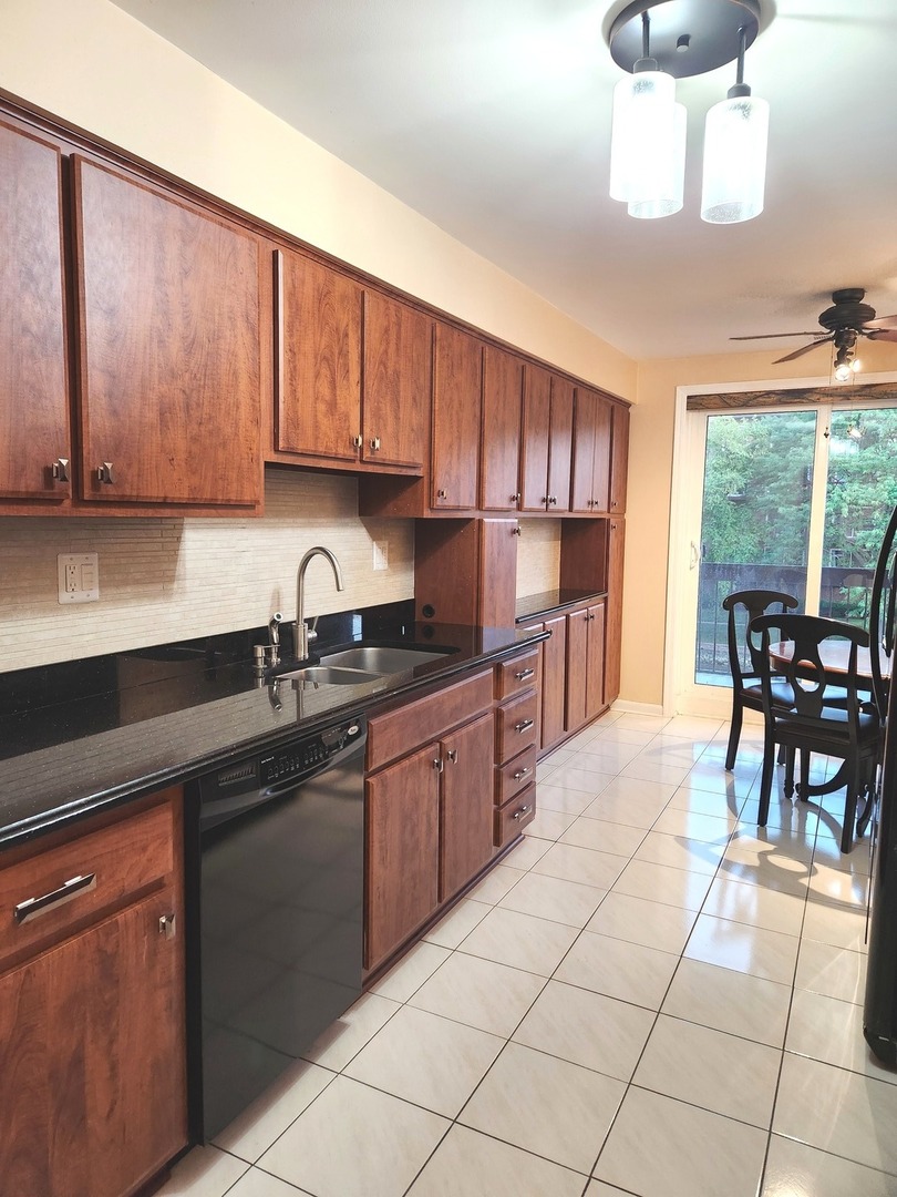 8001 W Courte Drive 310 Property Photo 18
