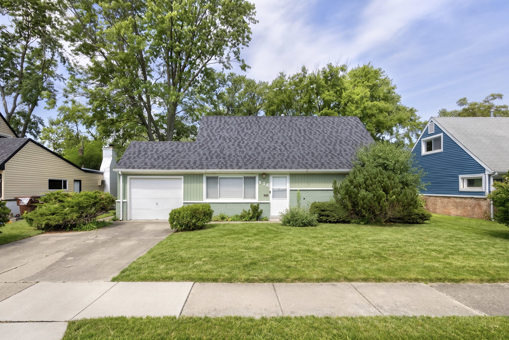 216 Washington Street Property Photo 1