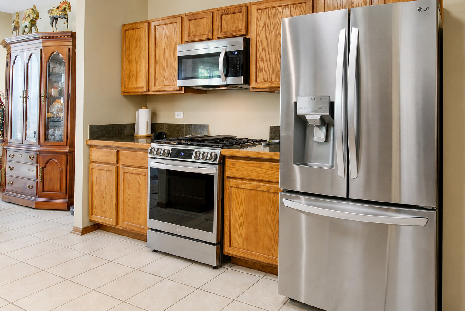 383 Shadow Creek Drive Property Photo 6