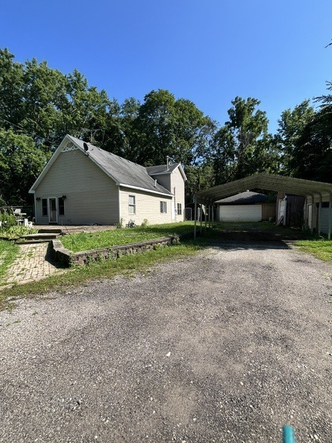 3s756 Route 59 Property Photo 3