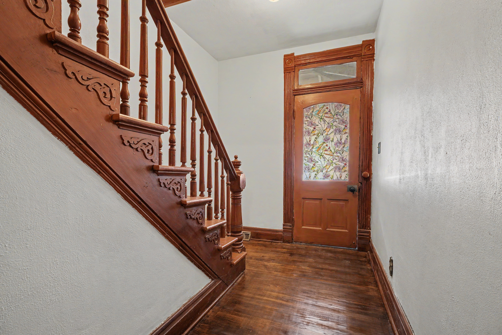 105 W Maple Street Property Photo 6