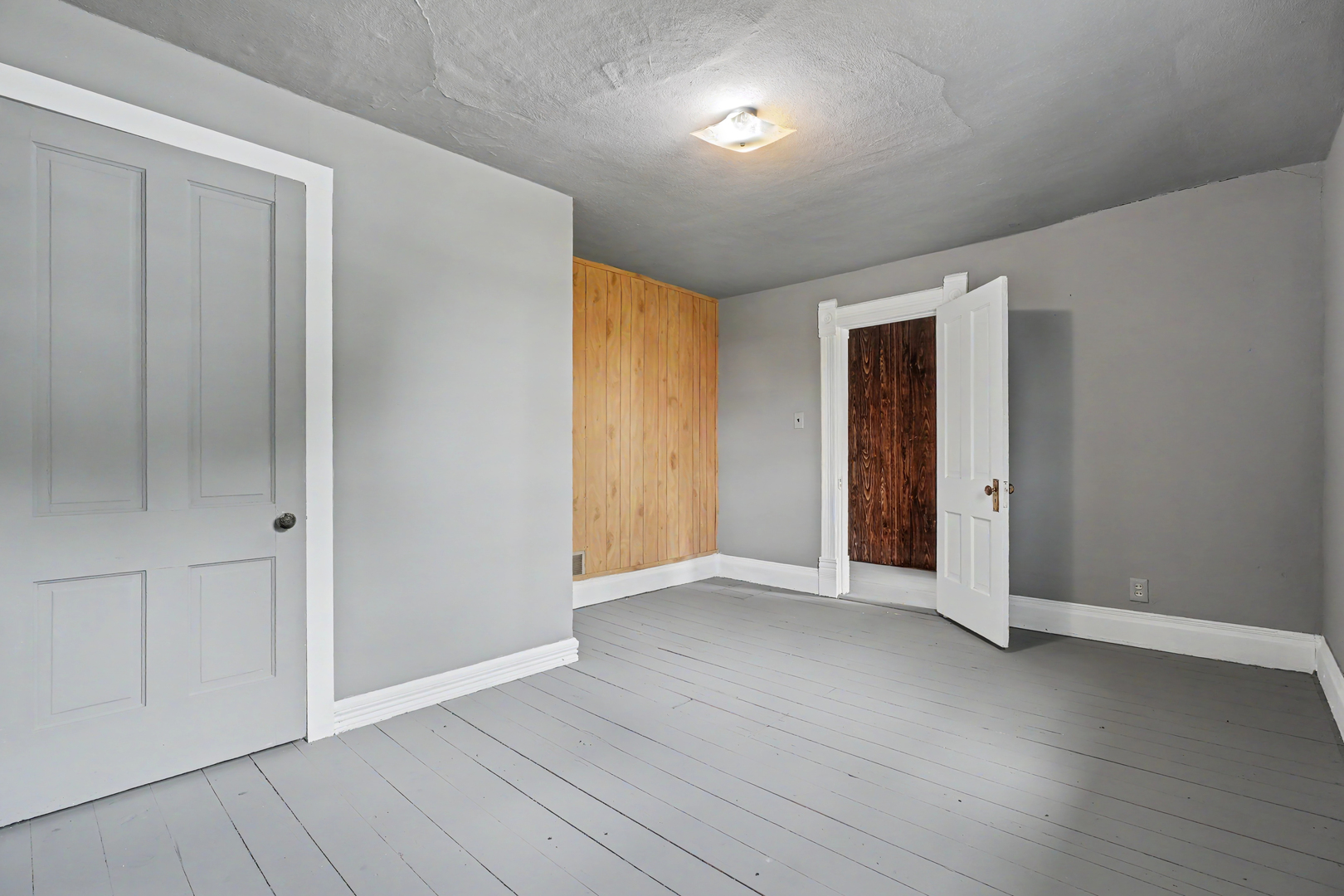 105 W Maple Street Property Photo 25
