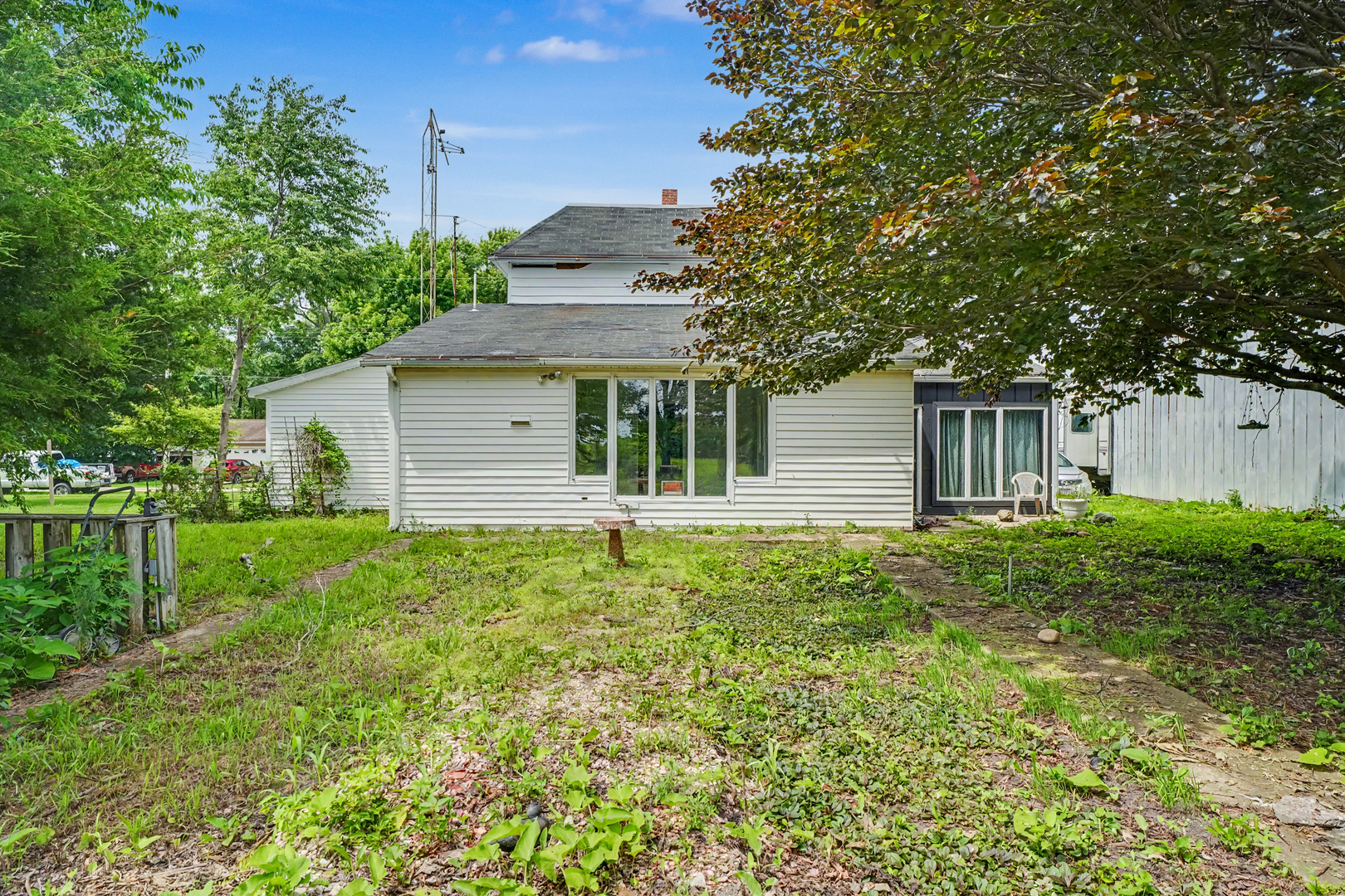 105 W Maple Street Property Photo 34