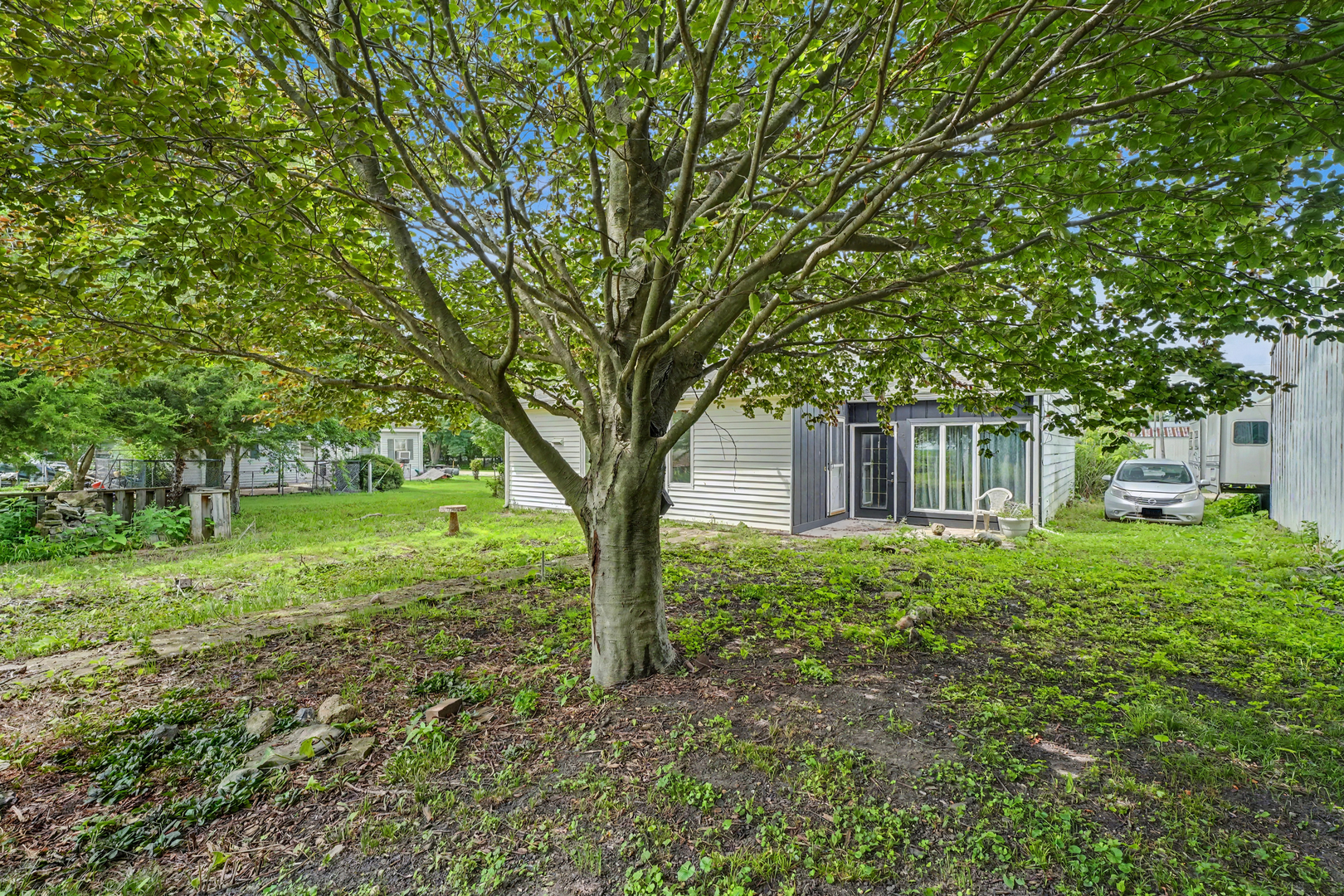 105 W Maple Street Property Photo 35