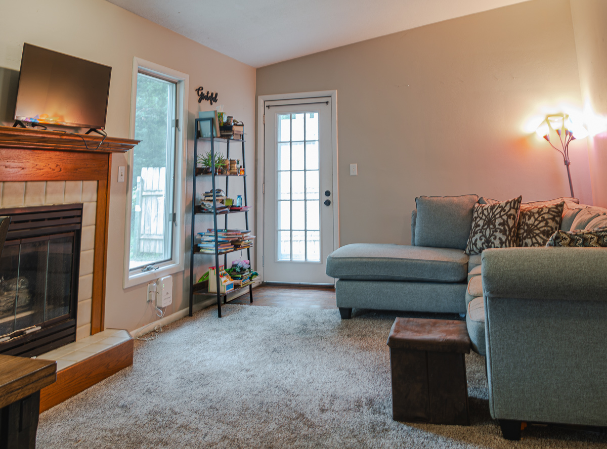 810 42nd Street Property Photo 9