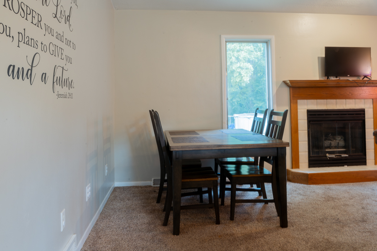 810 42nd Street Property Photo 12