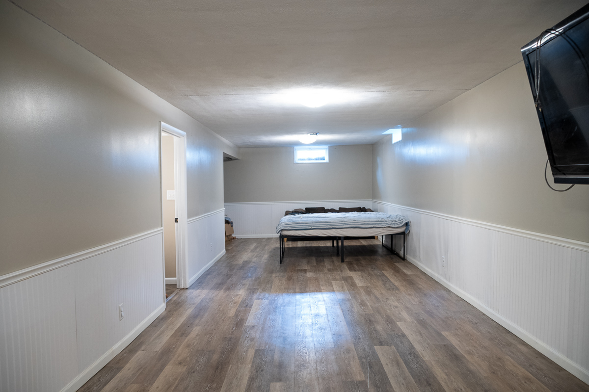 810 42nd Street Property Photo 30