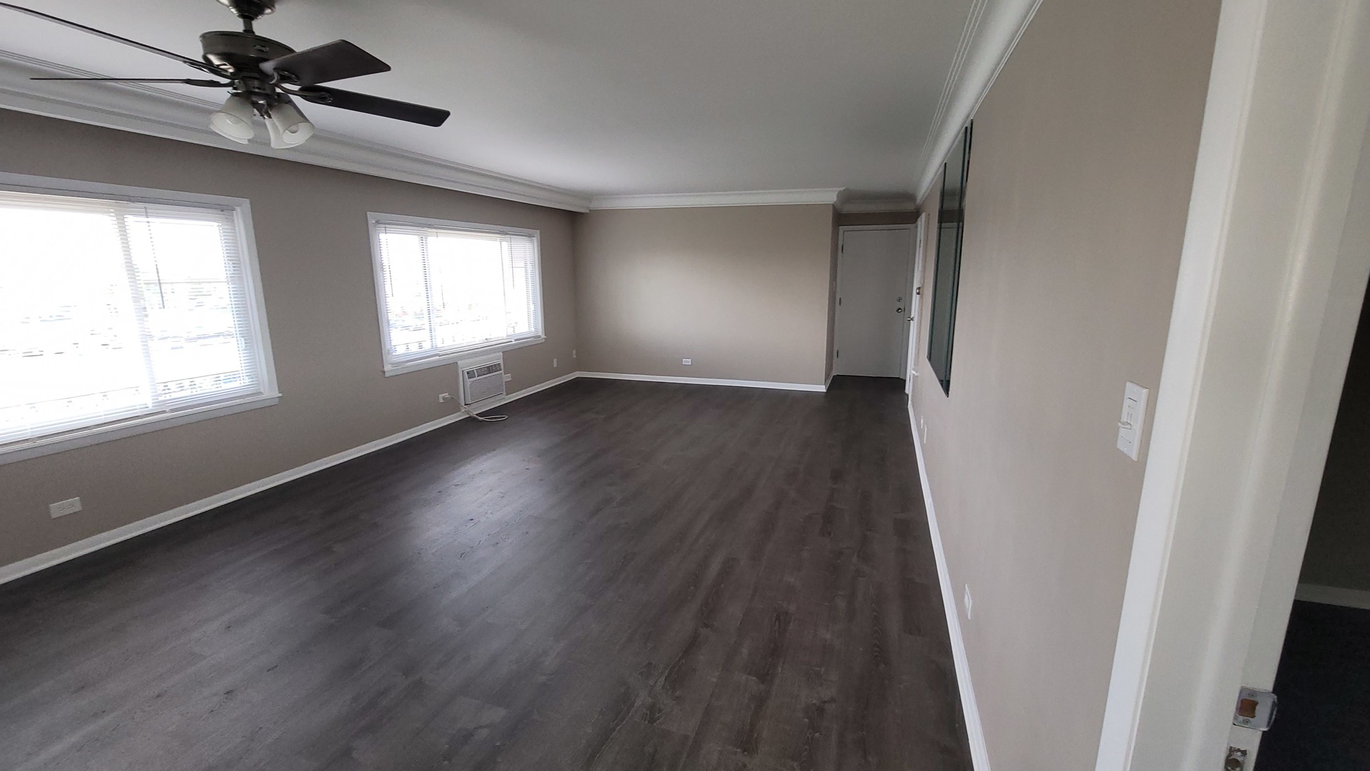 9600 S Komensky Avenue 3w Property Photo 5