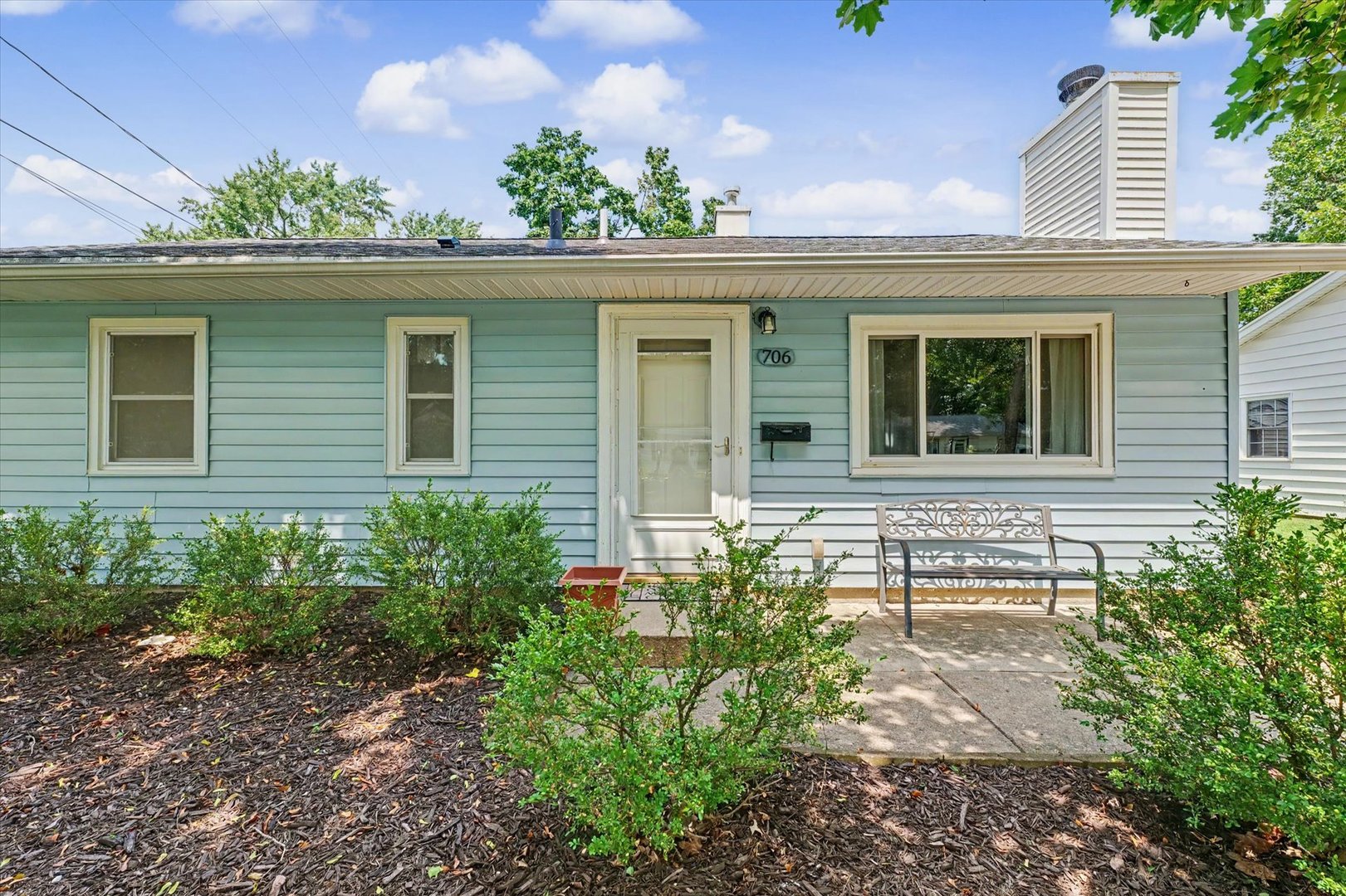 706 E Michigan Avenue Property Photo 3