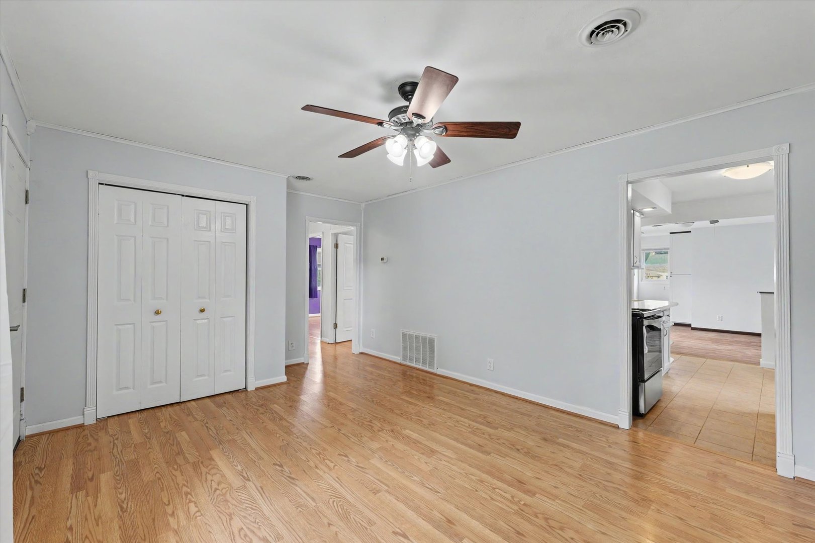 706 E Michigan Avenue Property Photo 7