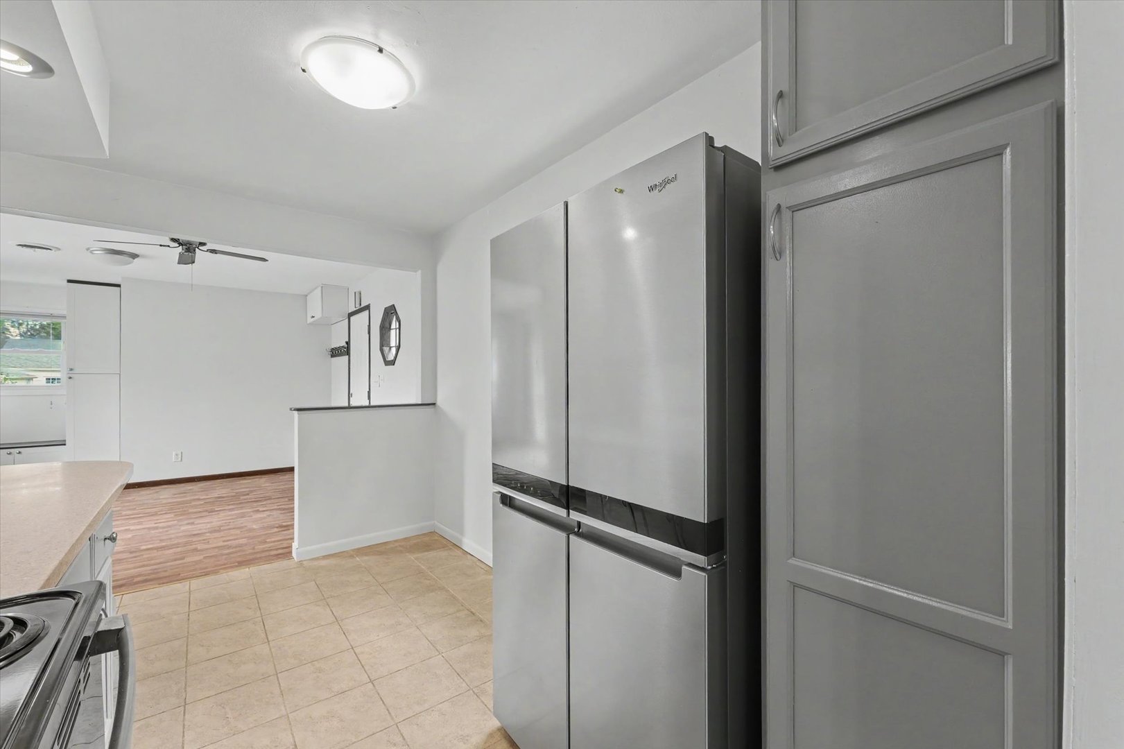 706 E Michigan Avenue Property Photo 13