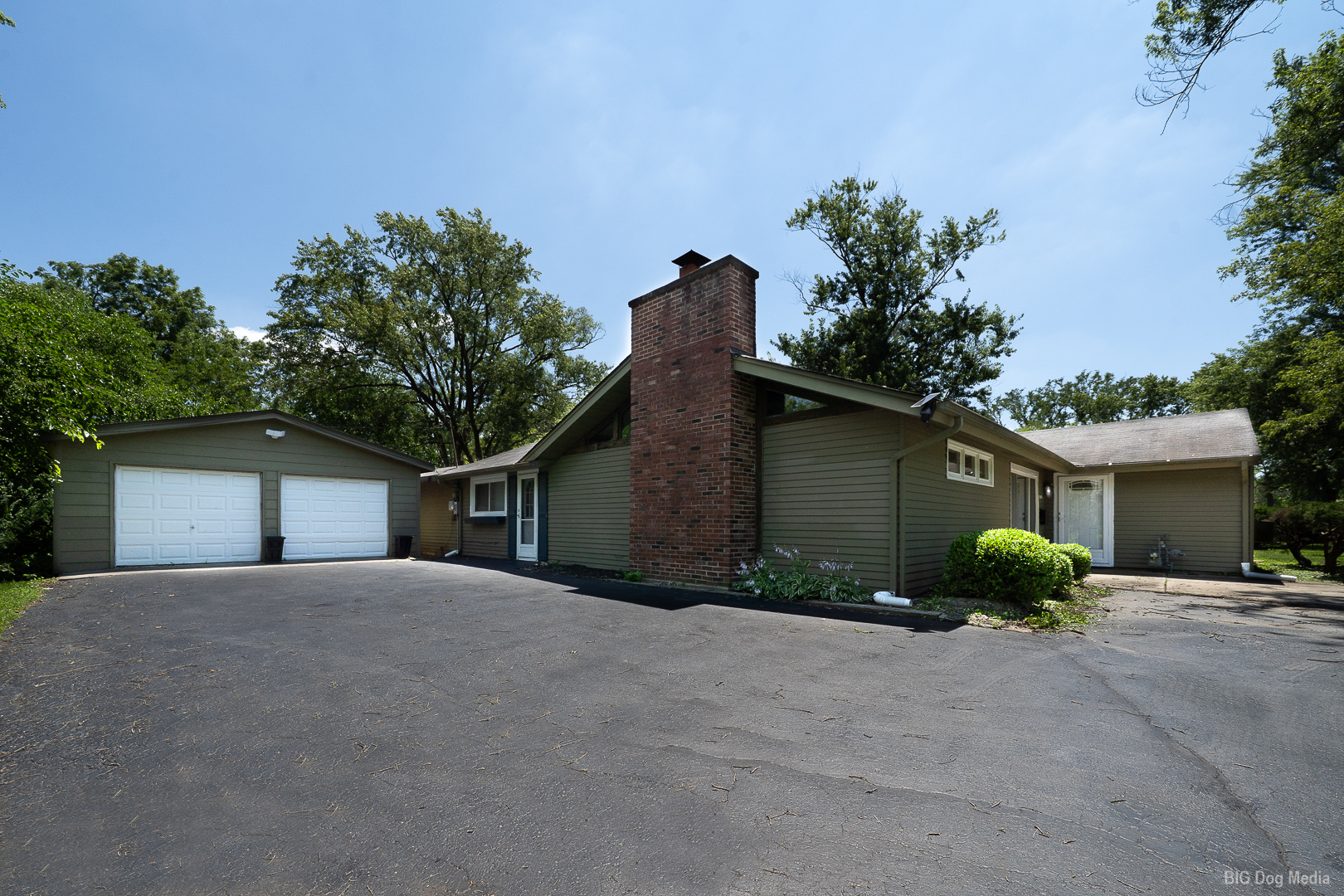 18055 Thomas Lane Property Photo 23