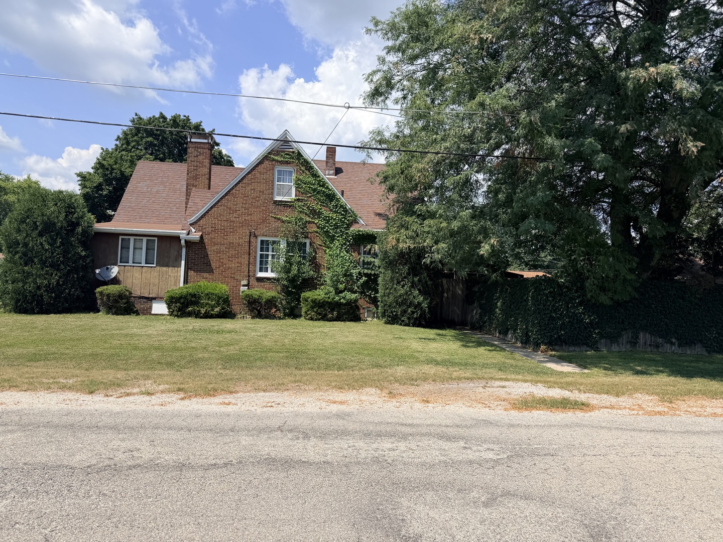 401 Wisconsin Avenue Property Photo 3