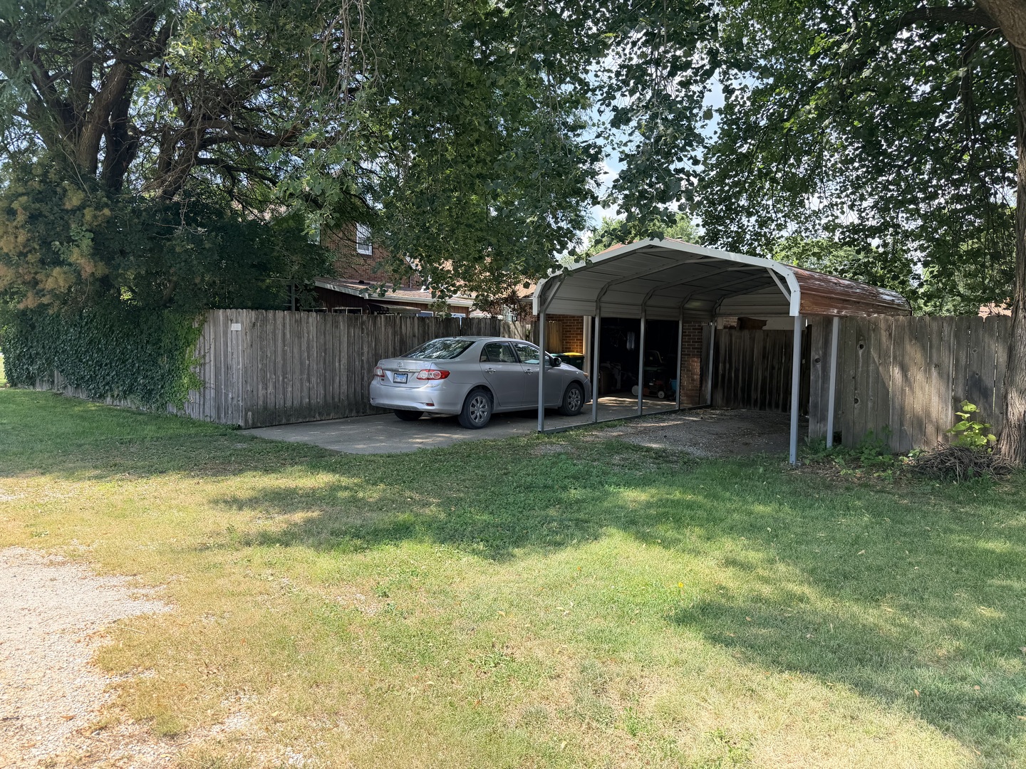401 Wisconsin Avenue Property Photo 17