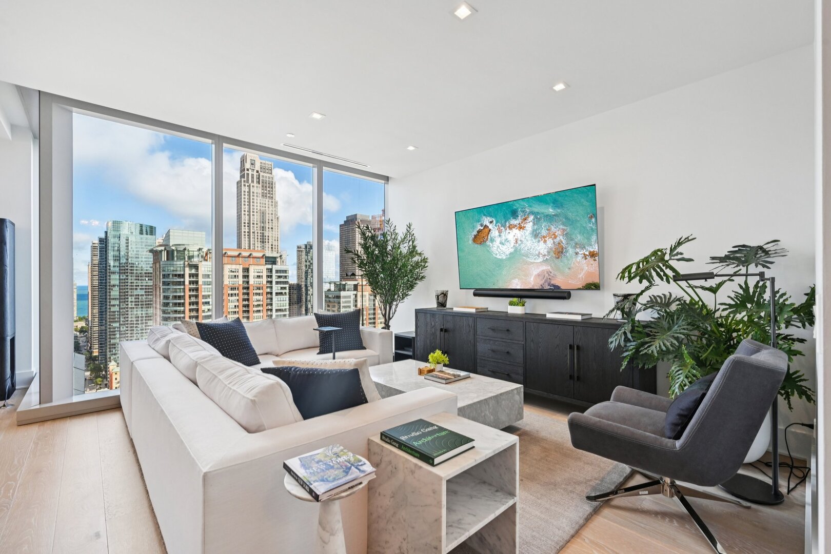 363 E Wacker Drive 2204 Property Photo 5