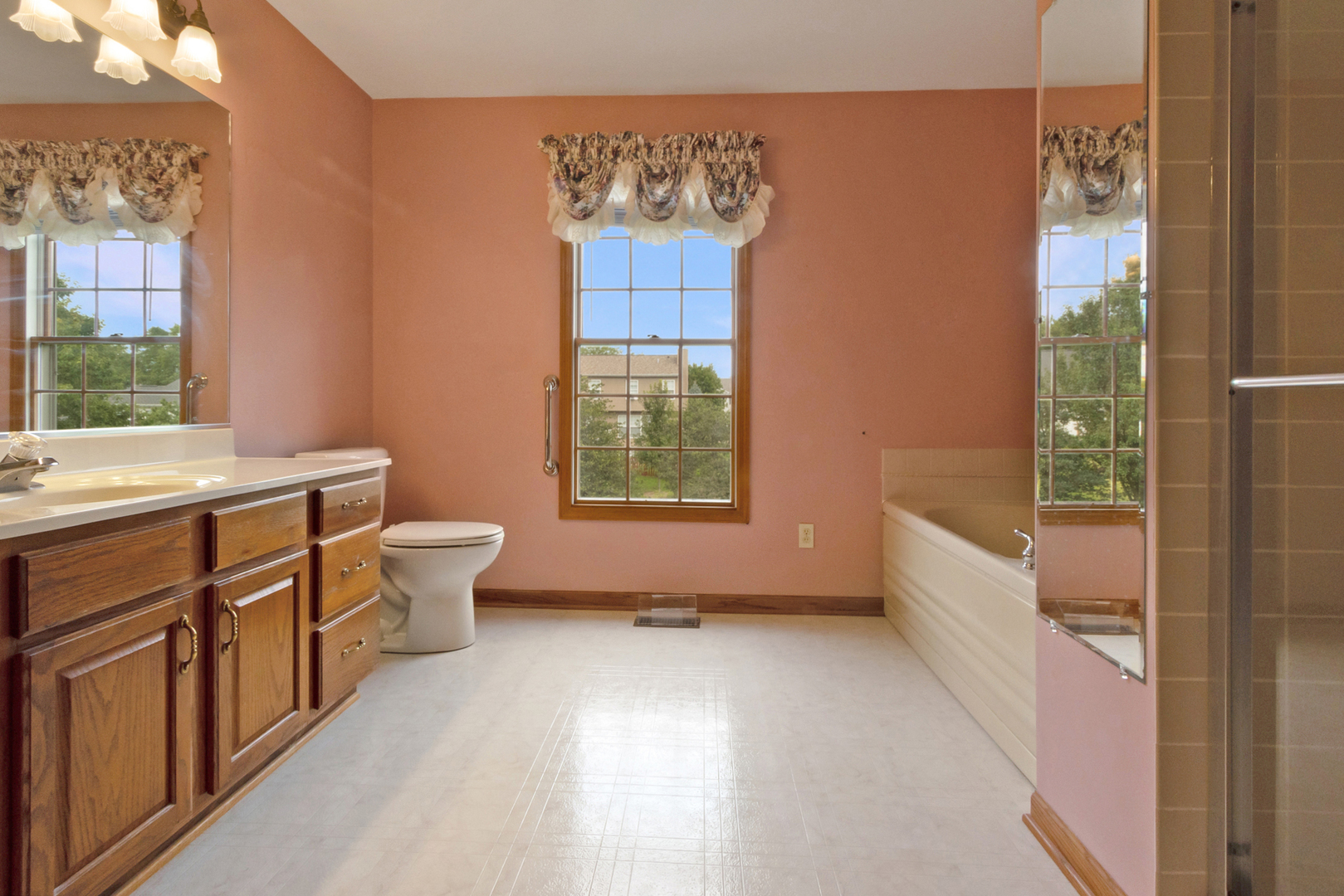 1832 E Vista Terrace Property Photo 14