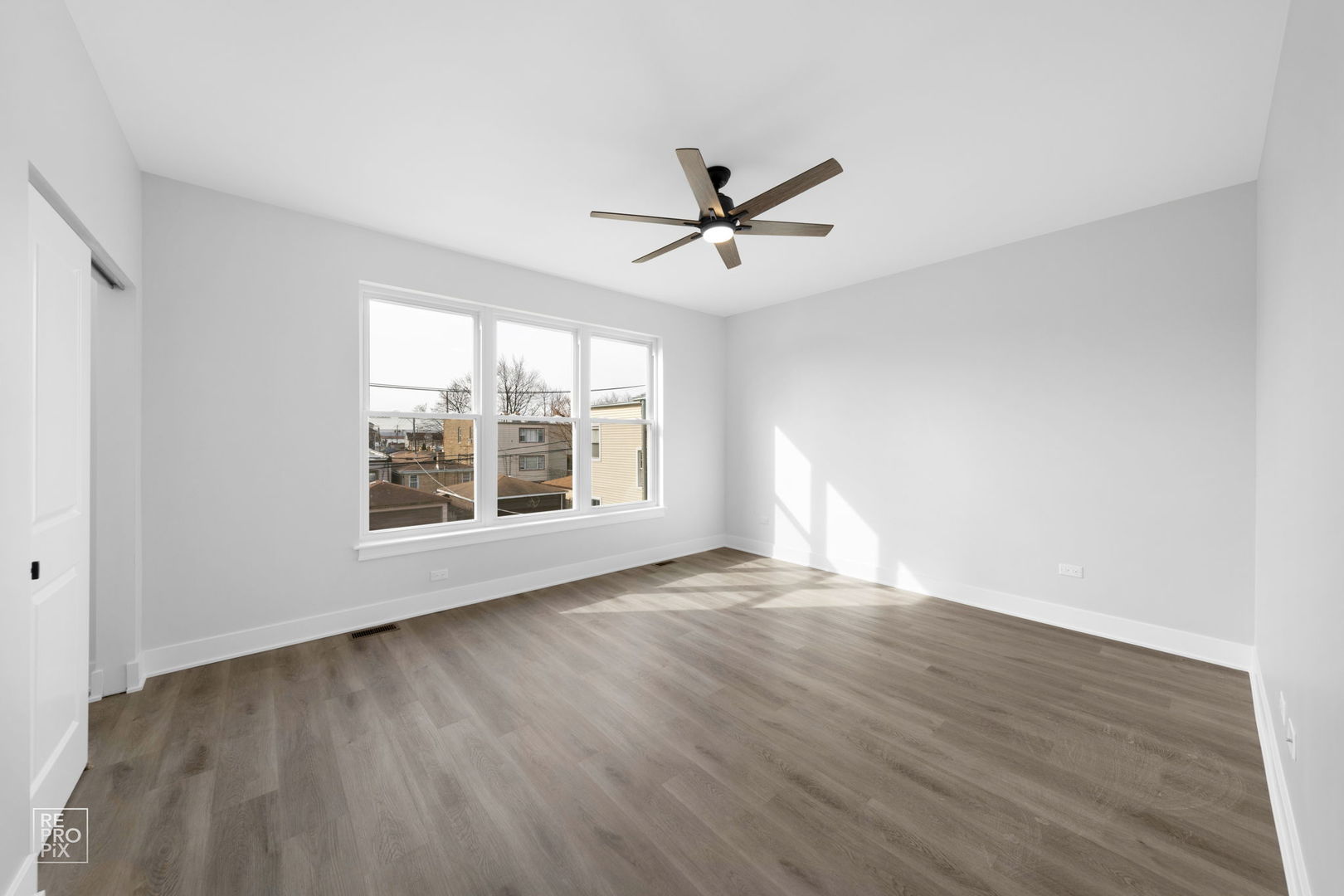 4241 W Walton Street Property Photo 8