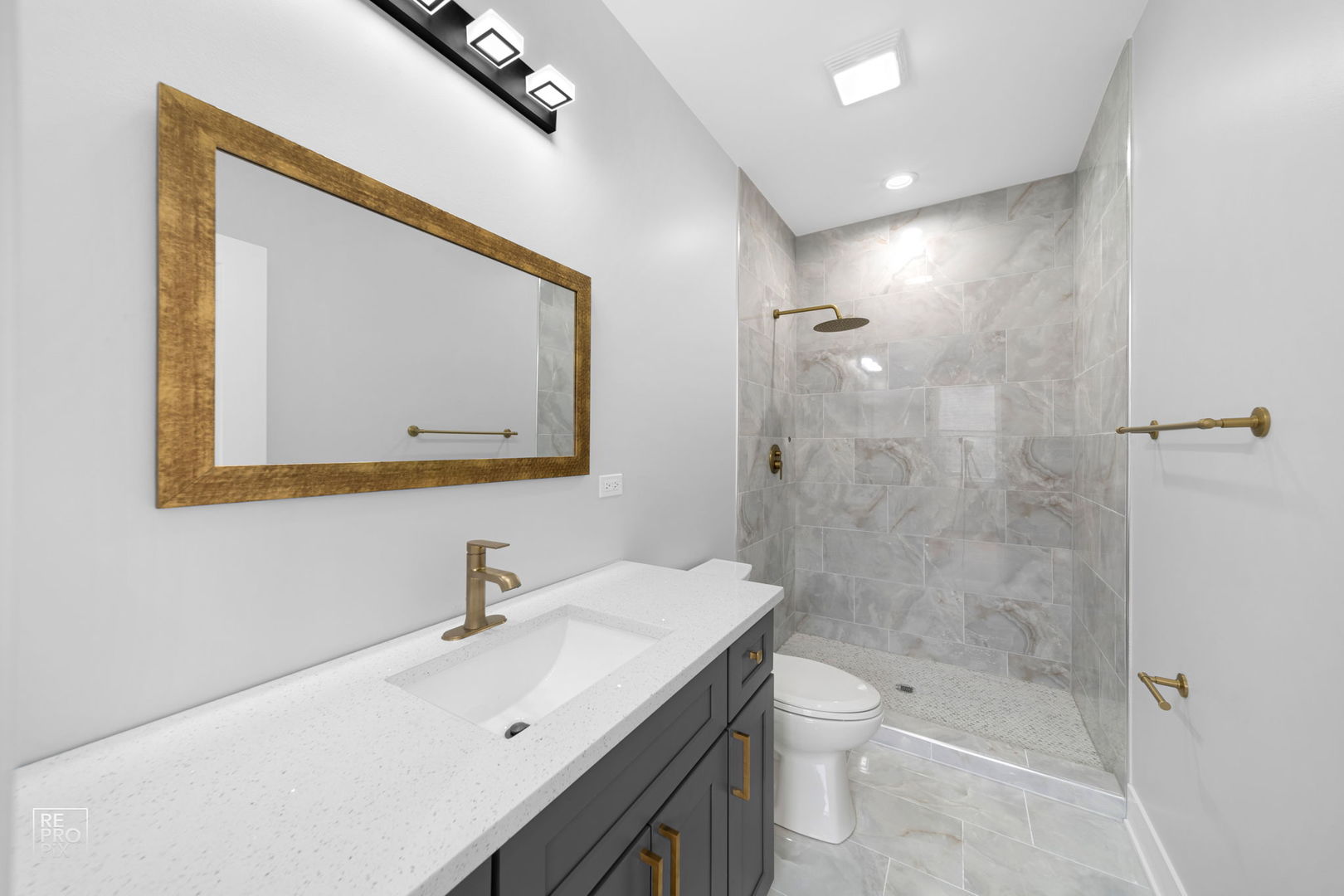 4241 W Walton Street Property Photo 12