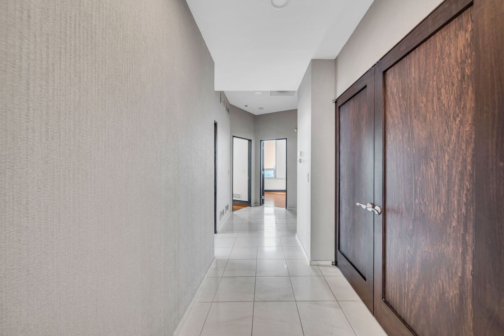 701 S Wells Street 3400 Property Photo 45