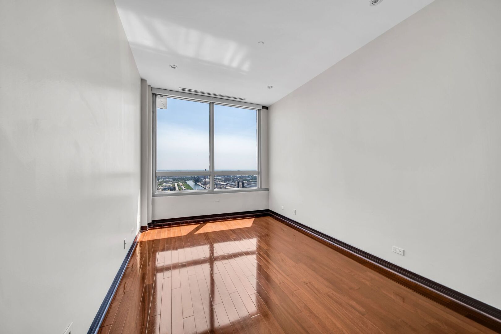 701 S Wells Street 3400 Property Photo 51