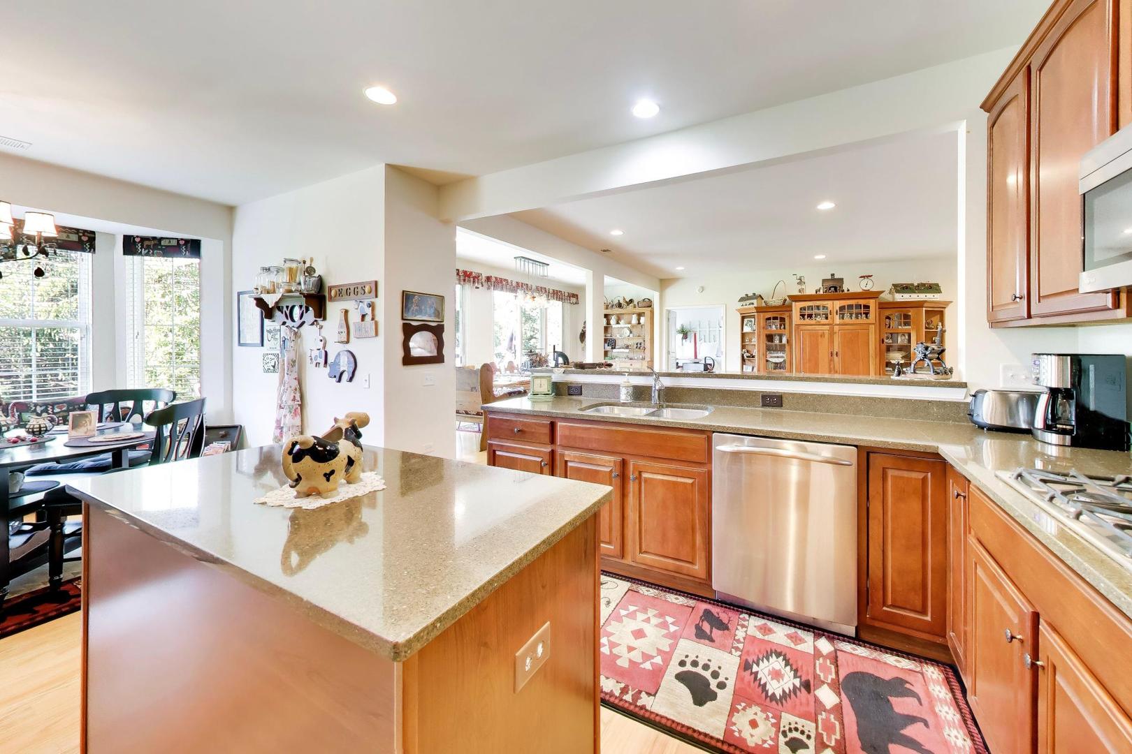 13410 Abbington Drive Property Photo 15