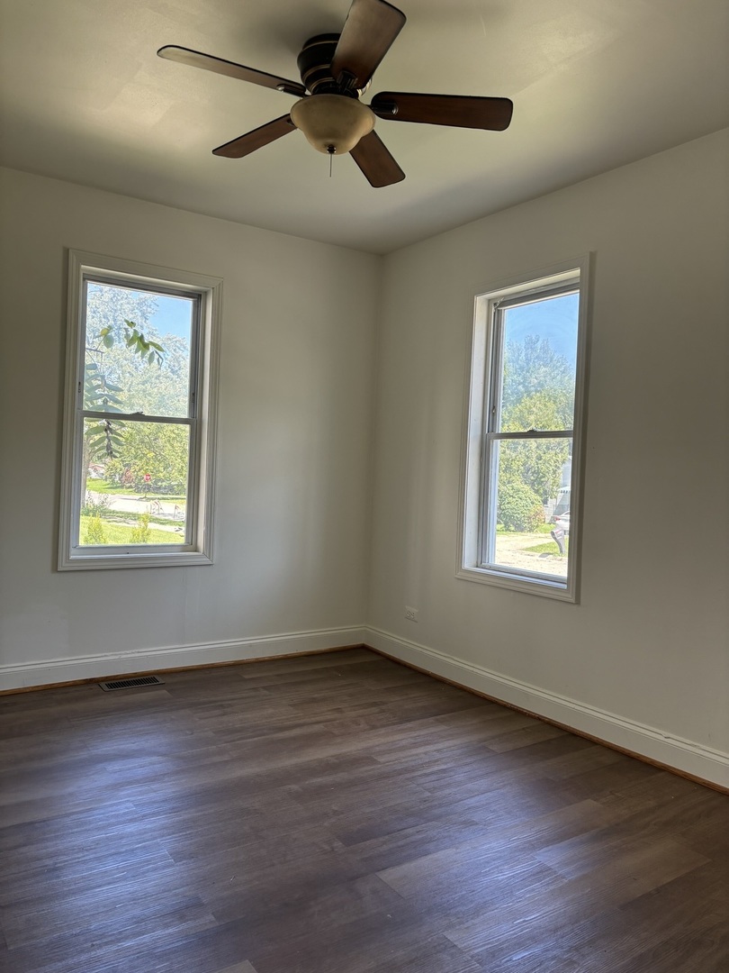 2322 Wallace Avenue Property Photo 4