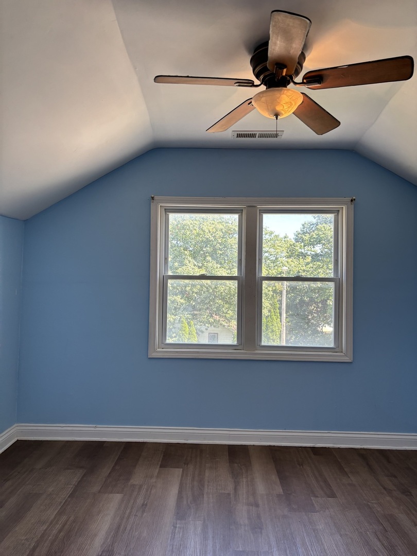 2322 Wallace Avenue Property Photo 10