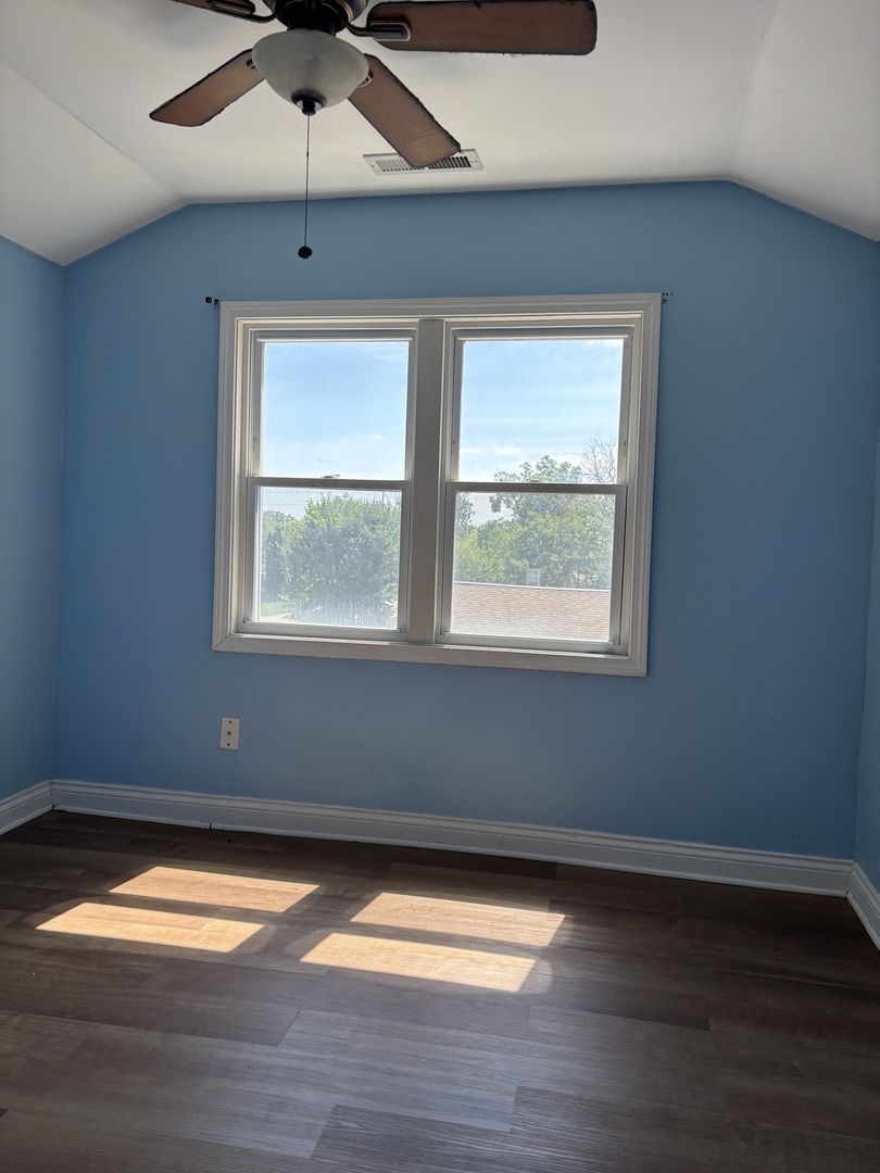 2322 Wallace Avenue Property Photo 11