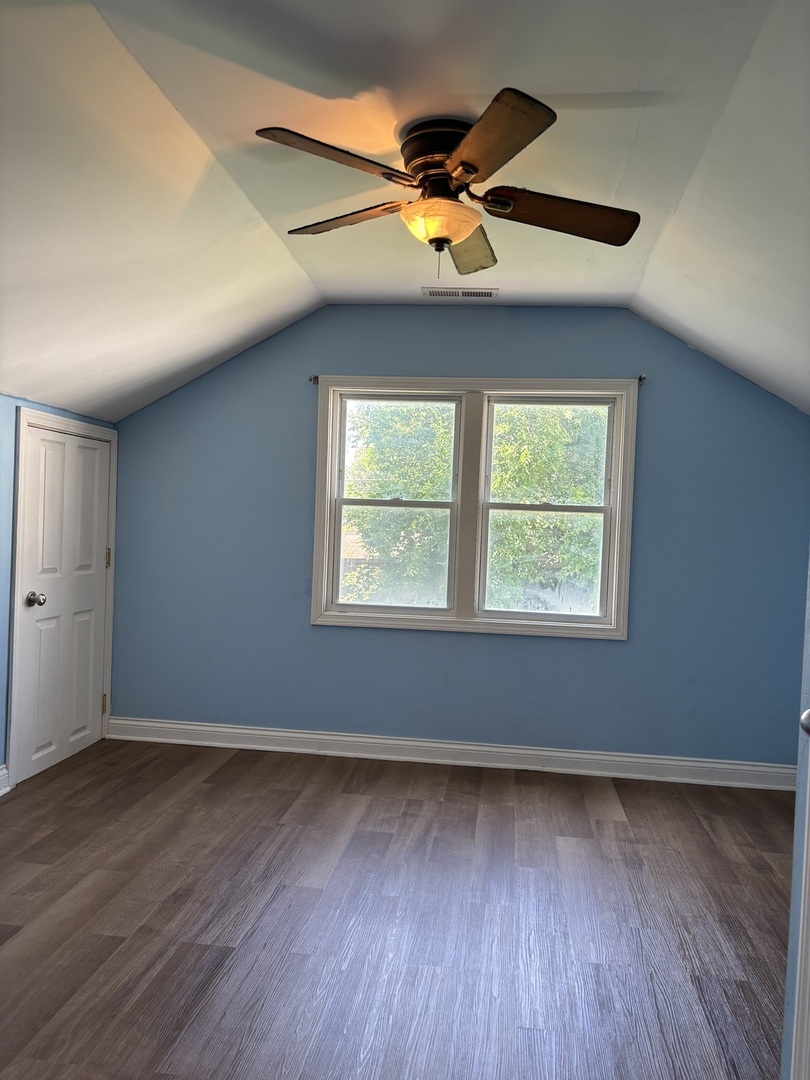 2322 Wallace Avenue Property Photo 12