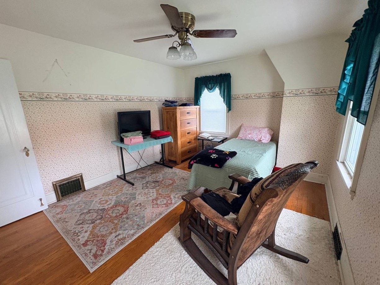 324 E Durant Street Property Photo 18