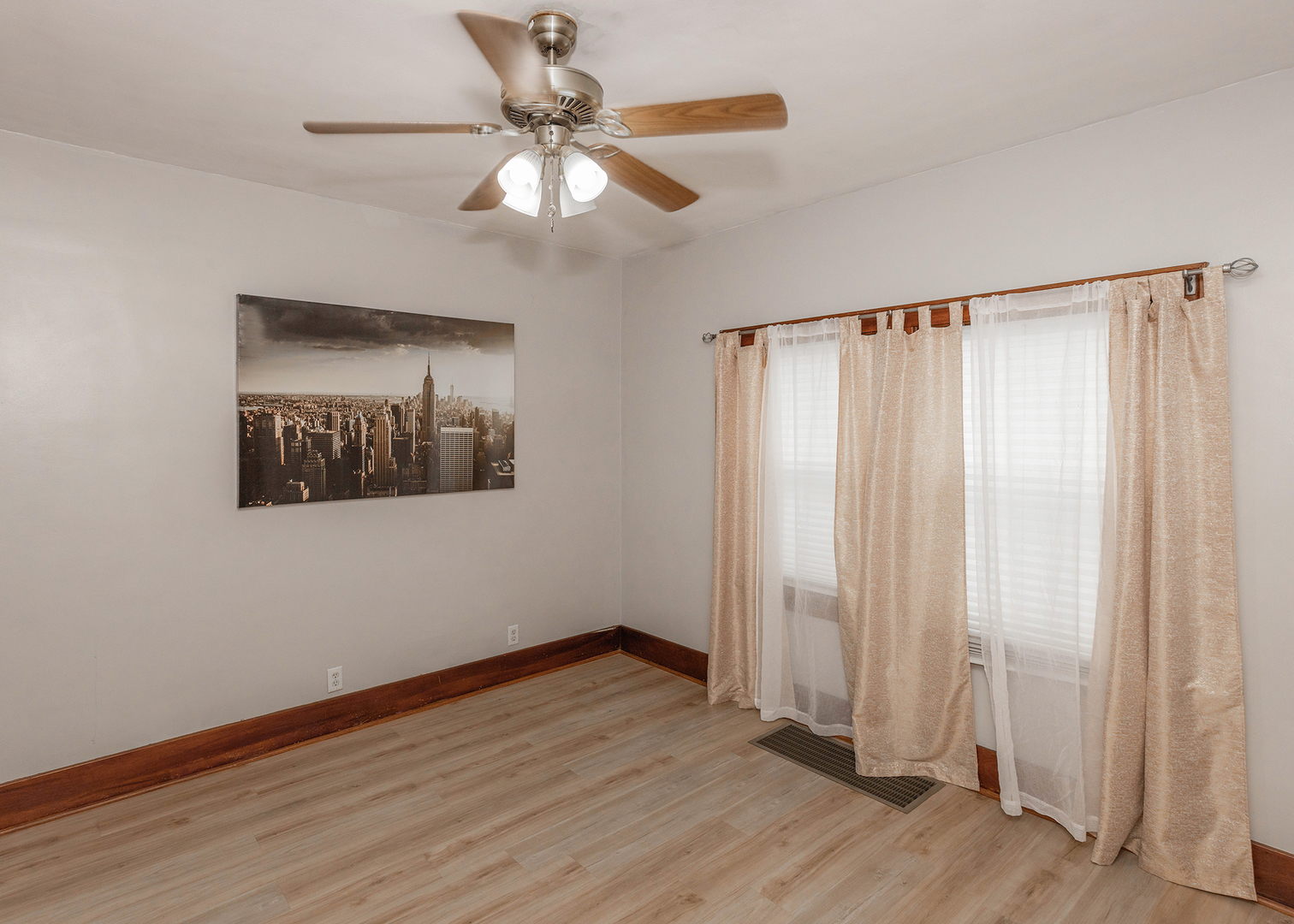 2014 33rd Street Property Photo 11