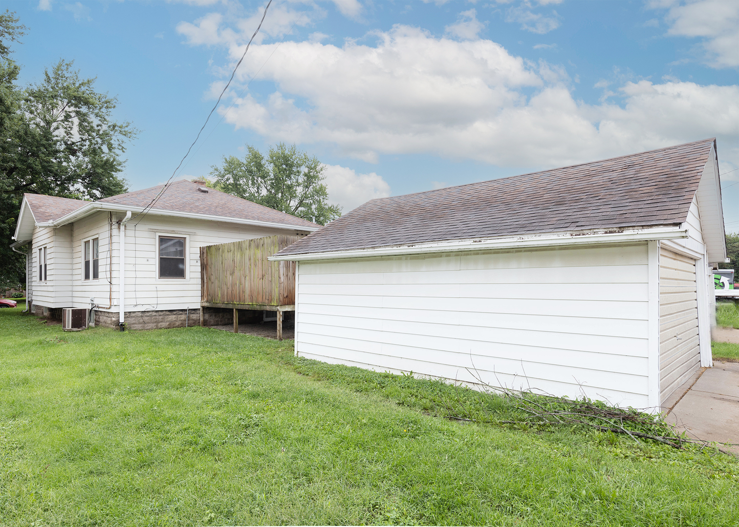 2014 33rd Street Property Photo 30