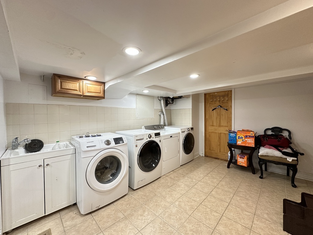 2611 Walnut Street 2 Property Photo 20