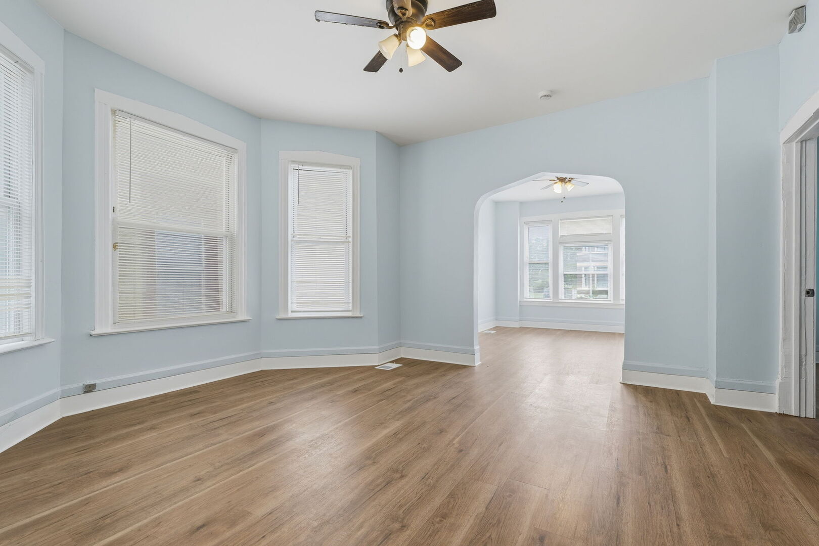 5353 S Princeton Avenue Property Photo 6