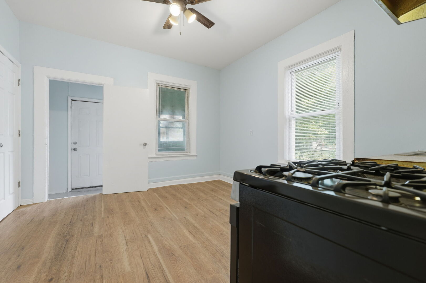 5353 S Princeton Avenue Property Photo 7