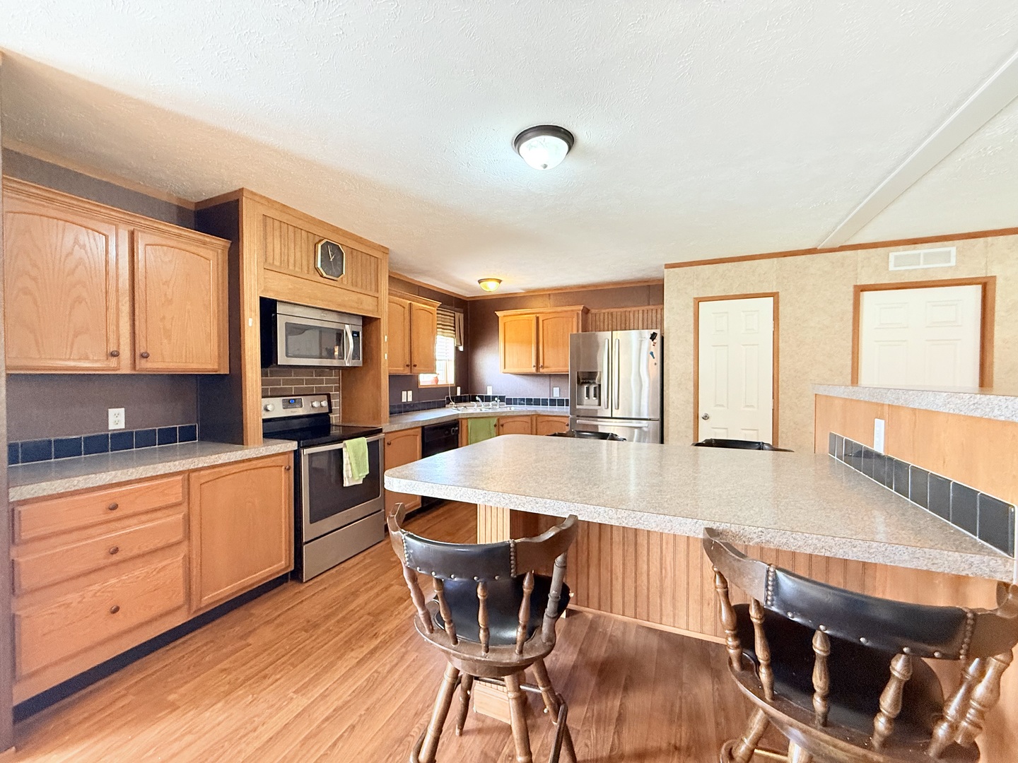 885 Wilson Street Property Photo 13