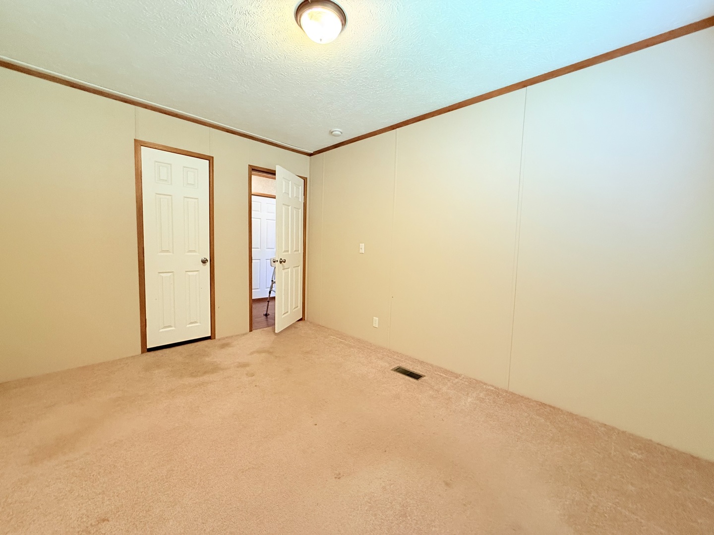885 Wilson Street Property Photo 20