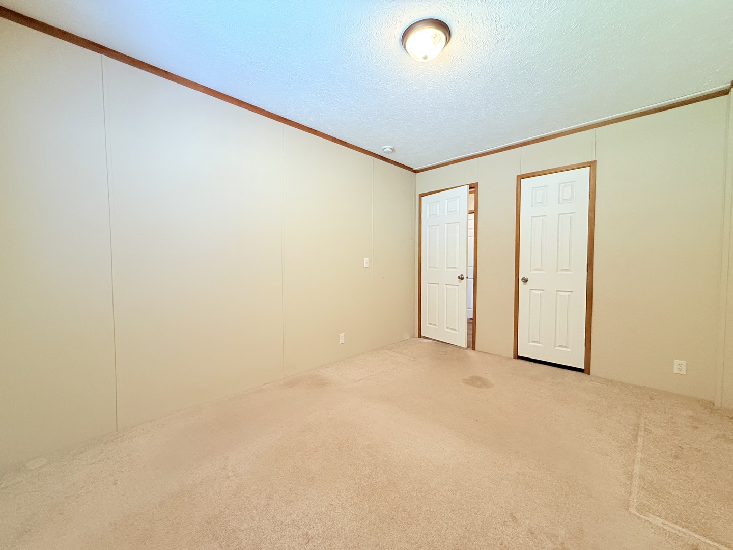 885 Wilson Street Property Photo 23